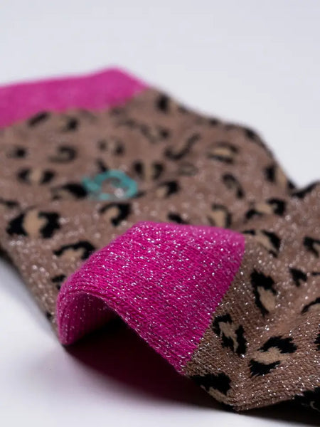 Leo-Socken mit Pink