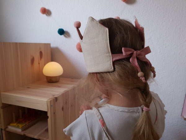 Rosapink mit Punkten