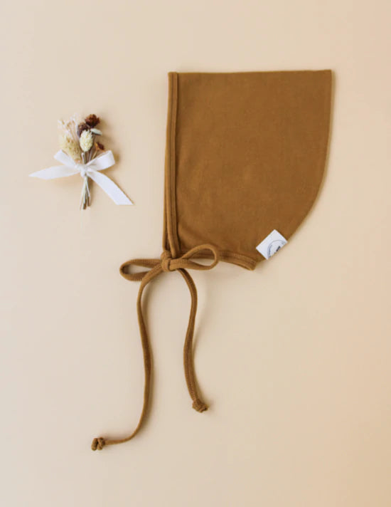 Mustard Pixie Bonnet (0-3 Monate)